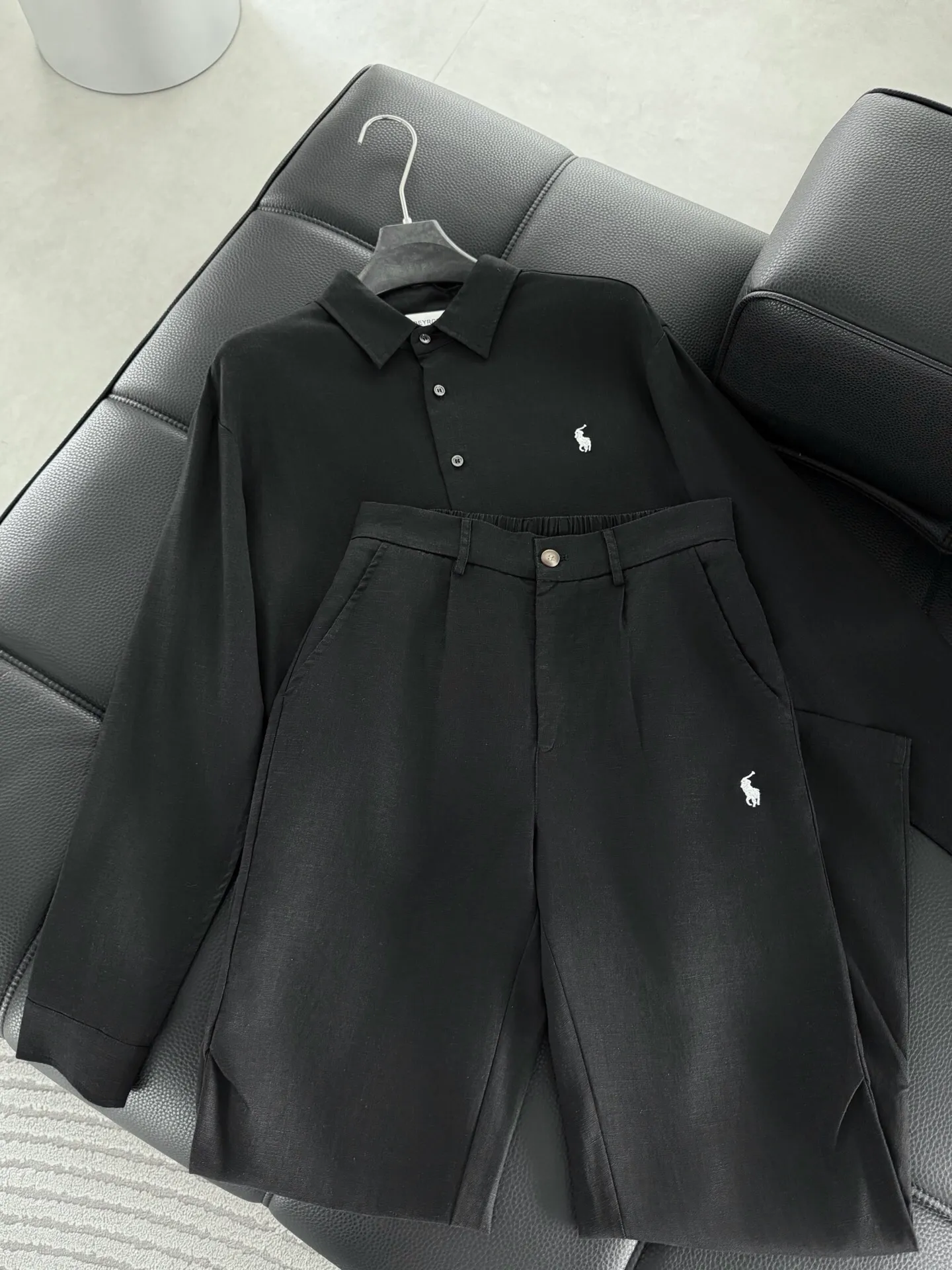 New Arrival ， Versatile ， 。 Classic 。 ， Breathable， ， 。 ， ， 。 Sizes:M~3XL :Black White Blue :3779
